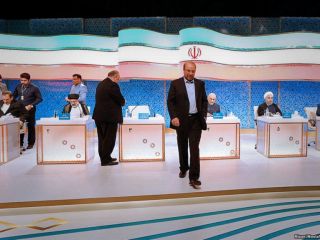 انتقاد روحانی از سپاه پاسداران واکنش ستادکل نیروهای مسلح را برانگیخت