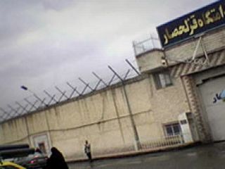 خودکشی مامور زندان قزل‌حصار پس از کشف مواد از او