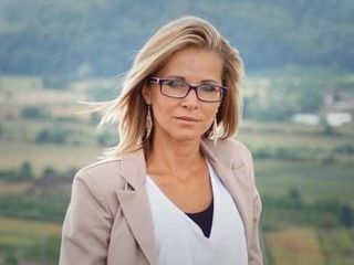 دلیل عجیب یک زن برای ۲۸ سال تظاهر به نابینایی