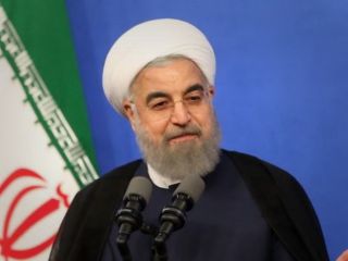 روحانی: دست صلح دراز کردن به سوی دشمنان، شهامت زیادی می‌خواهد