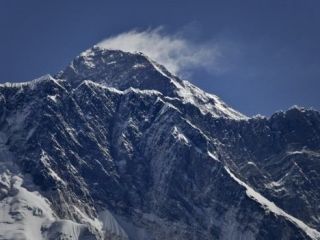 نپال دوباره ارتفاع اورست را اندازه می‌گیرد