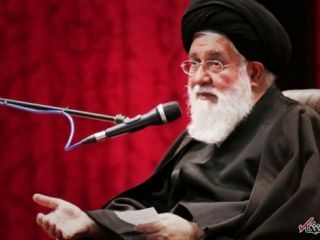 علم الهدی قرارداد با توتال را «استعماری» خواند: چرا مسئولان ۷۵ درصد ثروت ملی را مجانی به فرانسوی‌ها دا‌ده‌اند