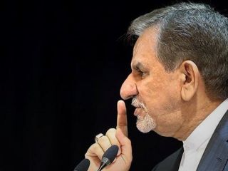 حمید مهدی زاده : اسحاق جهانگیری و دوستانش کتاب ها را در زمین بسکتبال آتش زدند