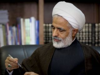 دولت روحانی از «تخلفات انتخاباتی» نیروهای نظامی و ائمه‌جمعه شکایت کرده است