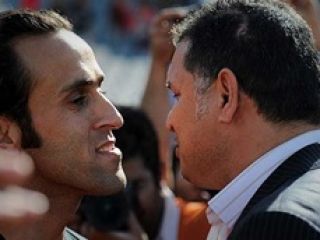 علی‌کریمی:دلم روشن است که پرسپولیس،الاهلی را می‌برد/مشکل من و علی دایی درون خانوادگی است