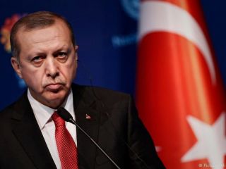 اردوغان: دستور دادم به آمریکایی‌ها ویزا ندهند.