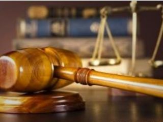 درخواست عجیب زنی در دادگاه: چشم خواهرم را کور کنید!