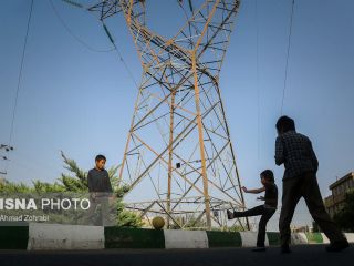 زندگی زیر برق فشار قوی - تصاویر