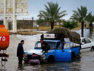 بارش شدید در استان بوشهر؛غرق شدن یک شناور و تعطیلی مدارس