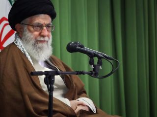 خامنه‌ای خطاب به هم‌پیمانان آمریکا در منطقه: سرانجامی جز نابودی ندارید