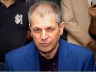 منزوی و ماجرای کتک‌کاری برای ندادن تست دوپینگ / جذب مجاهد از توالت پرسپولیس و داغ علی کریمی!