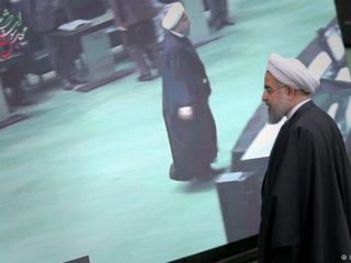 فشار بر دولت برای خودداری از افزایش بهای حامل‌های انرژی.