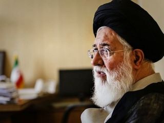 اعتراض علم‌الهدی به «القائات سیاسی» درباره شکل‌گیری اعتراضات از مشهد