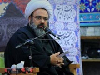 مهدی دانشمند به‌دلیل اعتراض به مداحان و مسئولین ممنوع‌المنبر شد + ویدیو