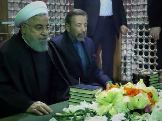 روحانی در مورد حکومت پهلوی: هرگز اجازه نخواهیم داد «استبداد» بازگردد