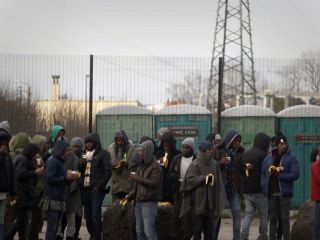 درگیری میان پناهجویان در شمال فرانسه ۲۷ زخمی در پی داشت