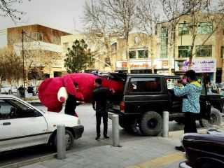 عکس : یک هدیه ولنتاین خاص در ایران!