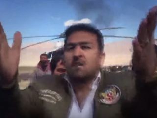 اعتراض خانواده یکی ازمسافران هواپیما به آخوندی وزیر راه - ویدیو