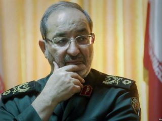 جزایری: هر گونه مذاکره موشکی مشروط به «نابودی» زرادخانه هسته‌ای و موشکی غرب است