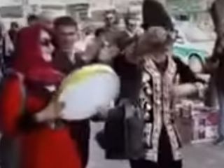 با رقص آذری در تهران به پیشواز نوروز برویم - ویدیو