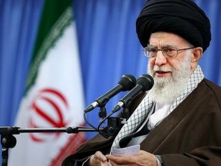 «آقای خامنه‌ای به کارنامه نظام جمهوری اسلامی نمره ۲۰ داد».