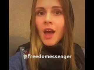 ناستیا دختری اهل کشور روسیه از اعتراض زنان ایرانی علیه حجاب اجباری حمایت کرده