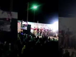 مردم آخوندی که می‌خواست کنسرت و شادی‌شان در بخش بوشکان استان بوشهر را برهم زند بیرون کردند