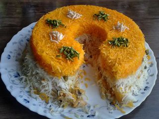 آشنایی با روش تهیه ته چین سینه مرغ با ذرت و نخود فرنگی