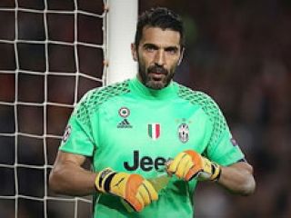 بوفون: برای ایرانی‌ها خیلی ناراحتم