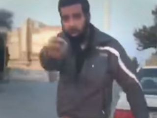 حمله به راننده زن ایرانی به دلیل بی حجابی - ویدیو