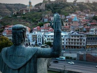 هشدار سفیر ایران به متقاضیان اخذ اقامت دائم در گرجستان از طریق خرید ملک