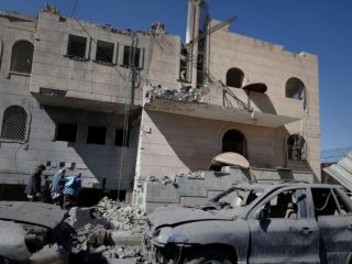 یکی از رهبران ارشد حوثی‌ها در جریان حمله ائتلاف عربستان کشته شد