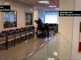 یک فرد مسلح در دفتر حافظت منافع ایران در آمریکا بازداشت شد