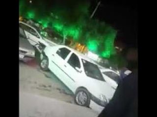 باز هم ضرب و شتم یک دختر توسط ماموران در ایران - ویدیو