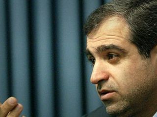 مدیرمسئول روزنامه «شرق» با حکم یک قاضی در مشهد بازداشت شد