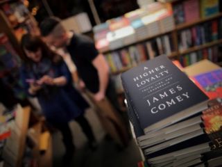 خاطرات جیمز کومی؛ رویای رئیس اف‌بی‌آی چطور دود شد؟