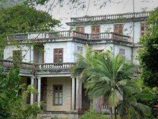 دماوند: جمهوری اسلامی اقامتگاه رضاشاه در جزیره موریس را می فروشد