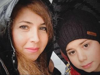 یکی از «دختران خیابان انقلاب» با فرزند ۹ ساله‌اش بازداشت شد