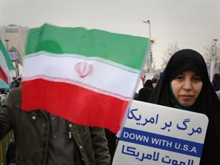 زیباکلام: آمریکاستیزی جمهوری اسلامی هیچ دستاوردی برای ما نداشته