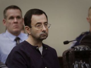 دانشگاه میشیگان به قربانیان آزار جنسی پزشک تیم ژیمناستیک آمریکا ۵۰۰ میلیون دلار غرامت می‌دهد