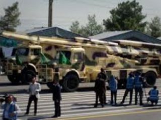 هفت انفجار در انبار موشک های جنگی سپاه قدس در شهر حماة در شمال سوریه - سکوت اسرائیل