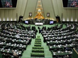 کریمی قدوسی: برخی معاونان رییس‌جمهور، وزرا و مدیران بانکی تابعیت دوگانه دارند