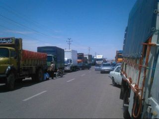 اعتصاب سراسری کامیون‌داران؛ بنزین و گازوئیل در ایران کم شد