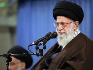 خامنه‌ای برای باقی ماندن ایران در برجام هفت شرط مقابل اروپایی‌ها گذاشت