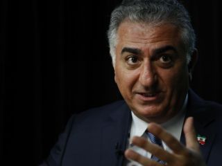 انتشار کتاب رضا پهلوی با عنوان «زمان انتخاب»