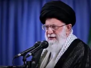 خامنه ای: افتخار امپراطوری هخامنشی یک توهم است!