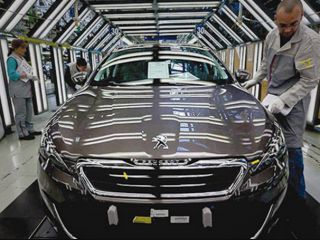 گروه فرانسوی پژو سیتروئن: به دلیل خروج آمریکا از برجام، از ایران خارج می‌شویم