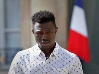 نجات‌دهنده کودک اهل تونس نتوانست تابعیت فرانسوی بگیرد