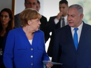 آنگلا مرکل «توئیت آیت‌الله خامنه‌ای» درباره نابودی اسرائیل را محکوم کرد