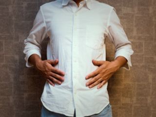 دلایل نفخ صبحگاهی